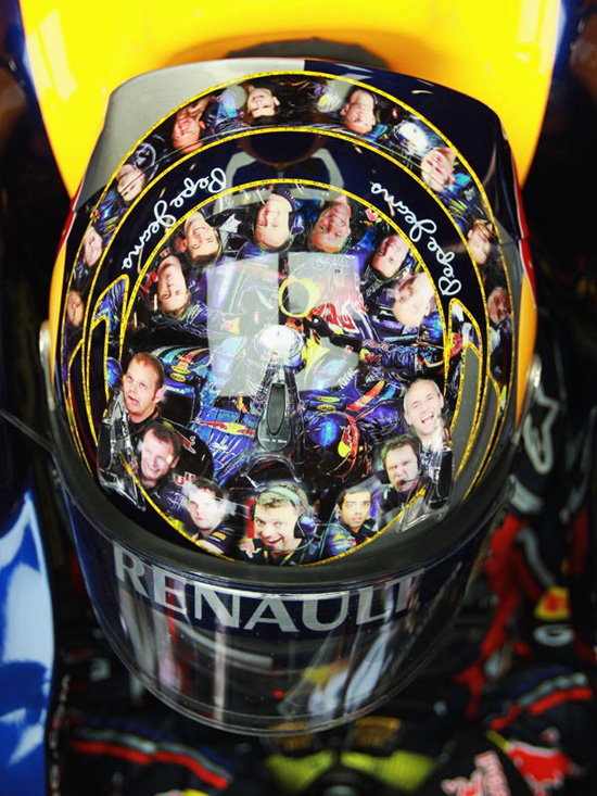 vettel_helmet